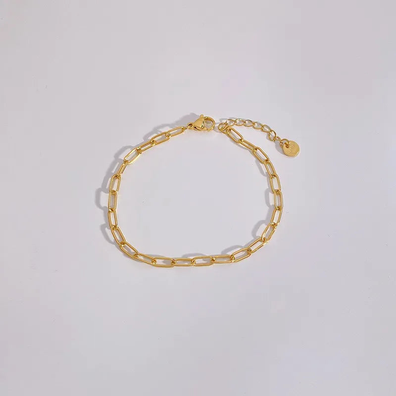 Pulsera estilo clip color dorado