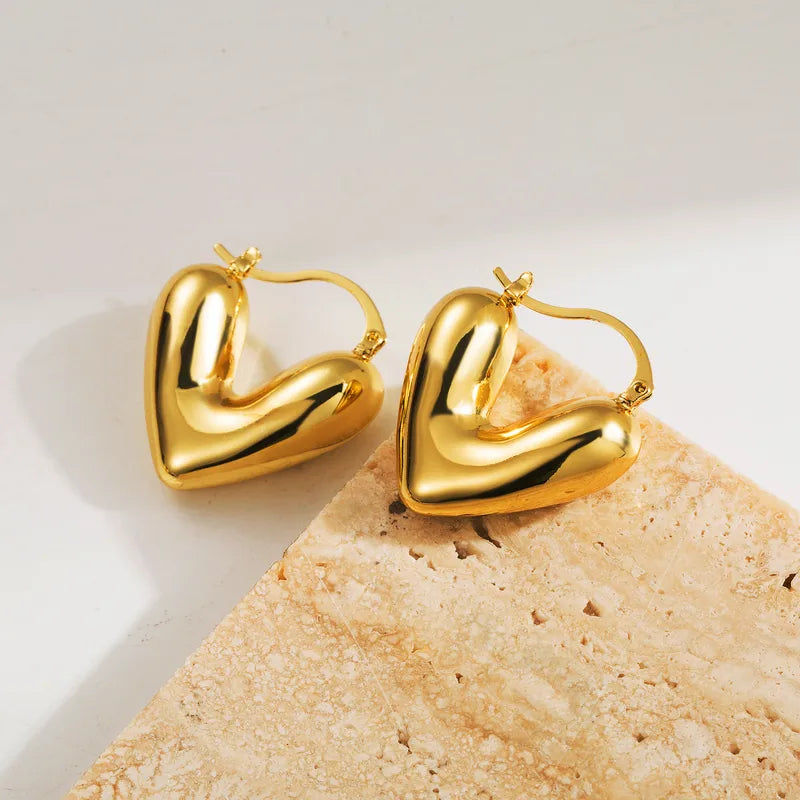 Aretes casual Ronda Forma De CorazOn Pulido