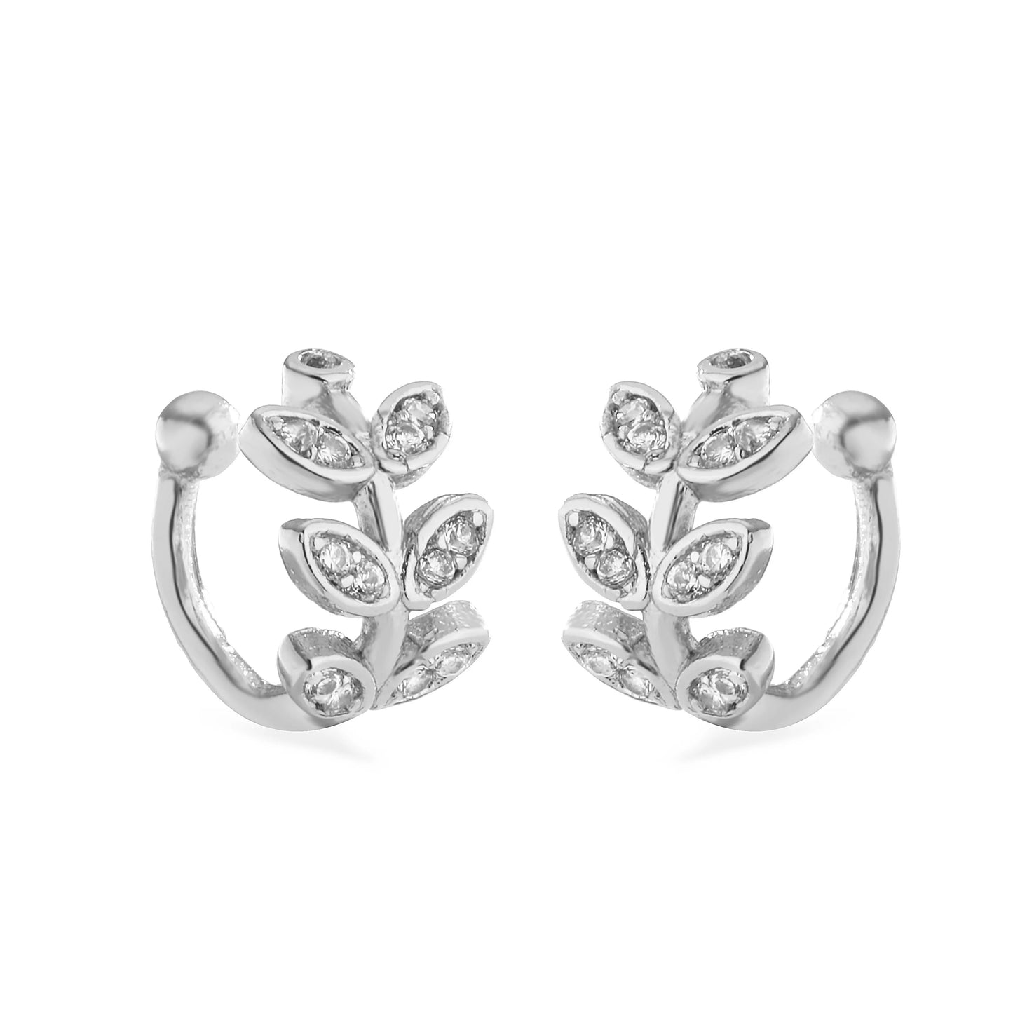 earcuff color plateado en forma de hojas