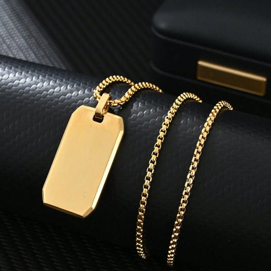 Cadena para hombre color dorada tipo placa militar