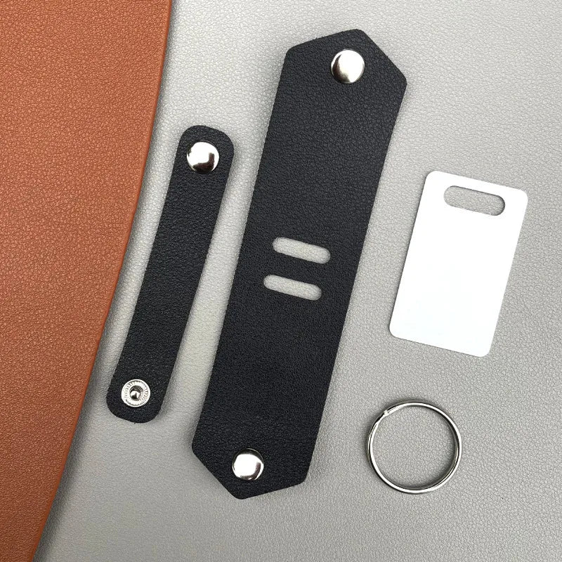 Llavero negro Slip-on  Estilo Simple Color Sólido Cuero Sintético Lámina de aluminio.