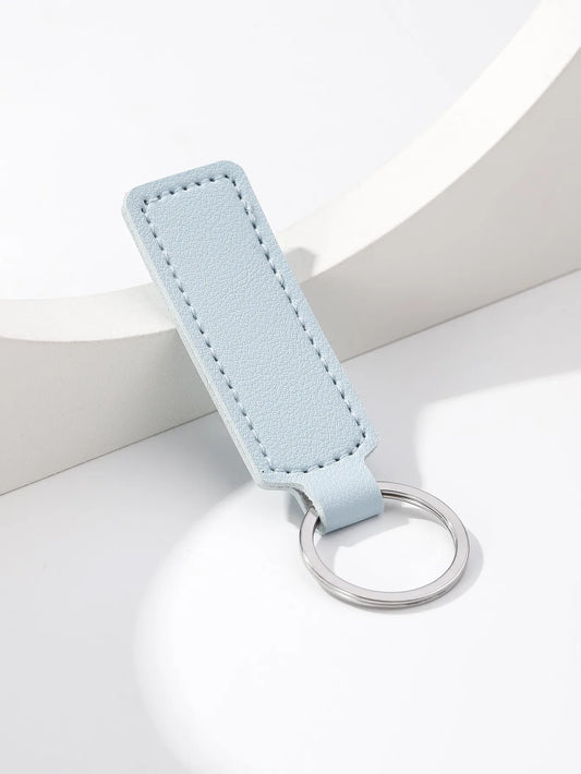 Llavero de cuero sintetico azul cielo