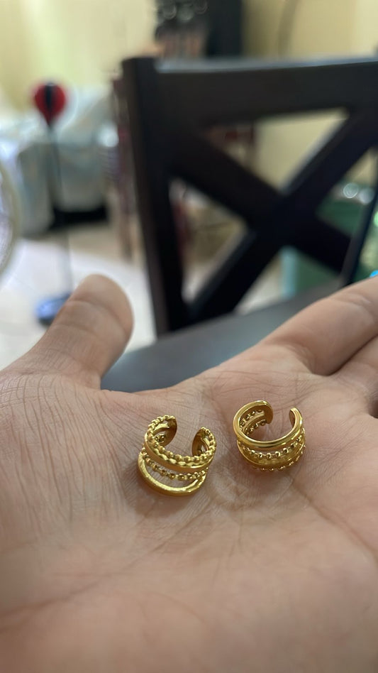 Earcuff de 4 lineas con pelotitas