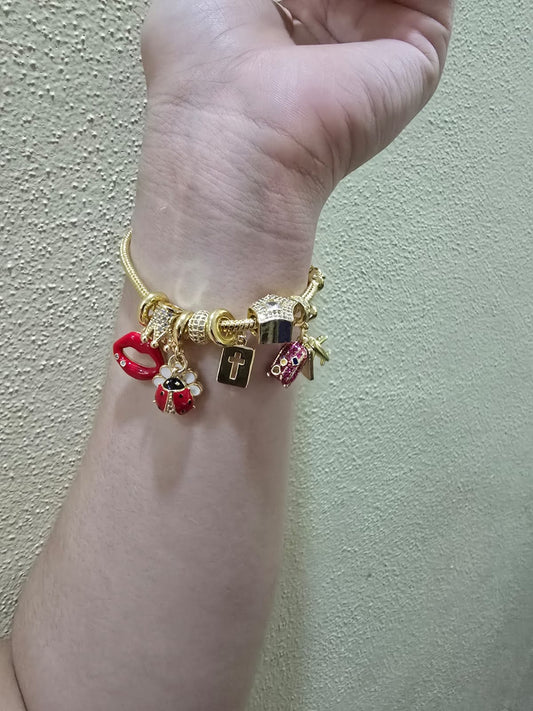 Brazalete estilo pandora en dorado