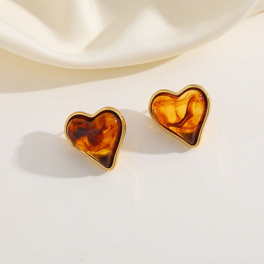 Aretes de corazon estilo Nacar