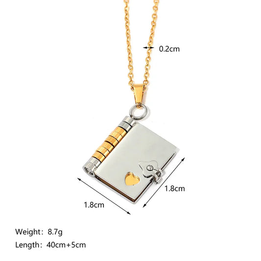 Cadena estilo libro de acero titanio dorado y plateado.